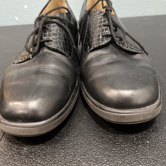 SOLIDUS HEDDA Comfort Tie Shoe Sz 8 Women’s Black Sneaker Croc Embossed Walking - Picture 2 of 8